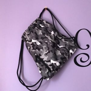 Camo drawstring bag